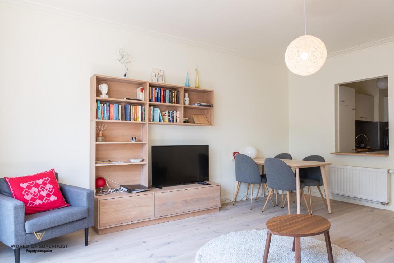 Helene, Appartement Vlakbij Het Strand ออสเทนด์ ภายนอก รูปภาพ